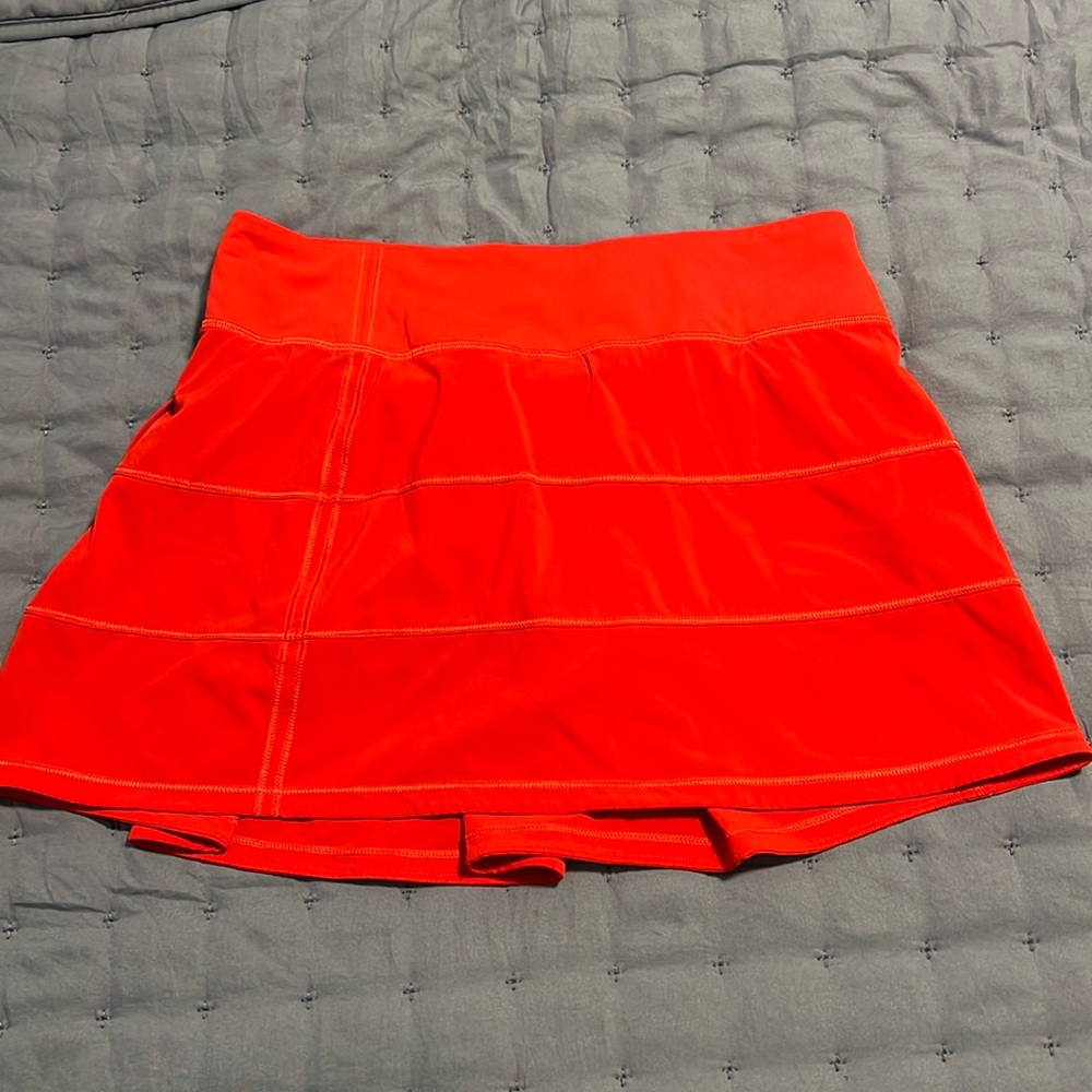 Lululemon Size 6 Red Skirt
